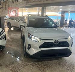 تۆیۆتا ڕاڤ 4